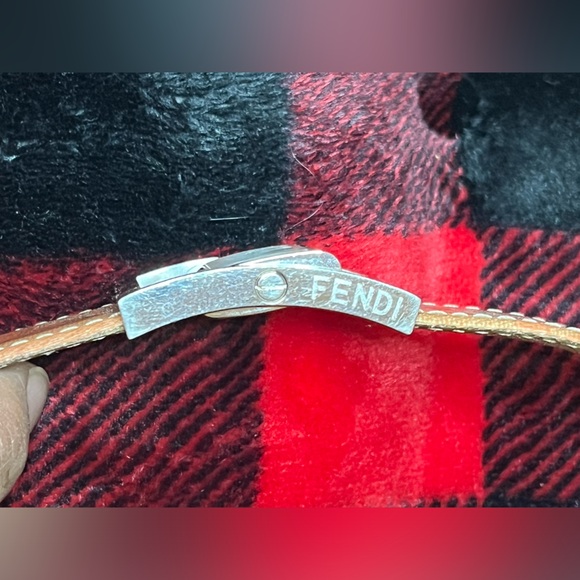 Authentic  Fendi Watch Gyro Rotating Face - Picture 9 of 10